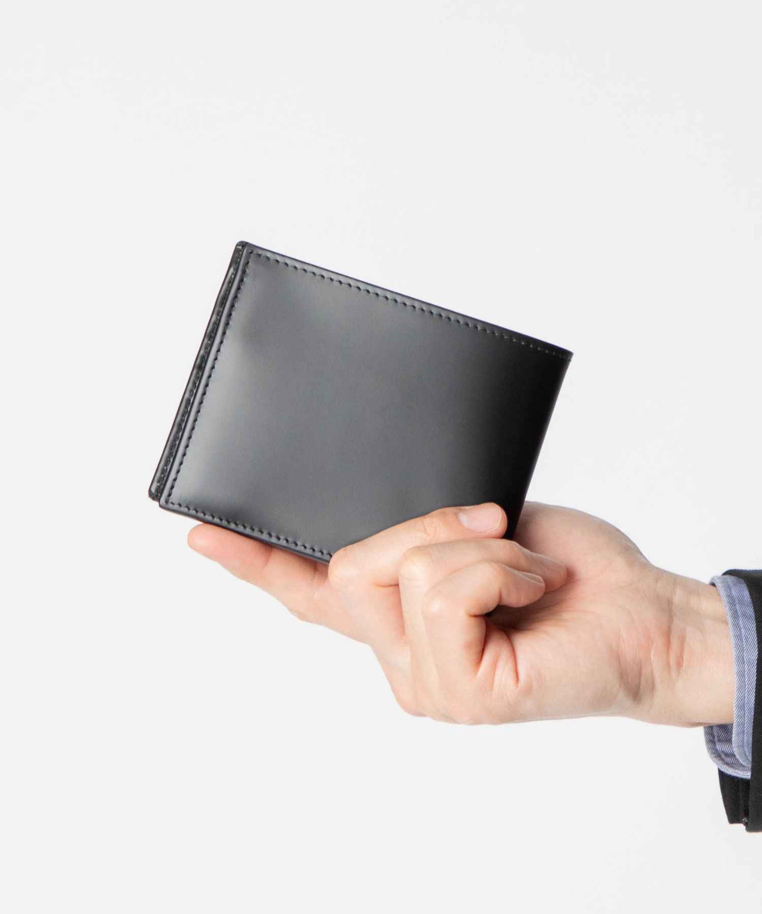 BILLFOLD 带 3 个 C/C 和零钱包双折钱包