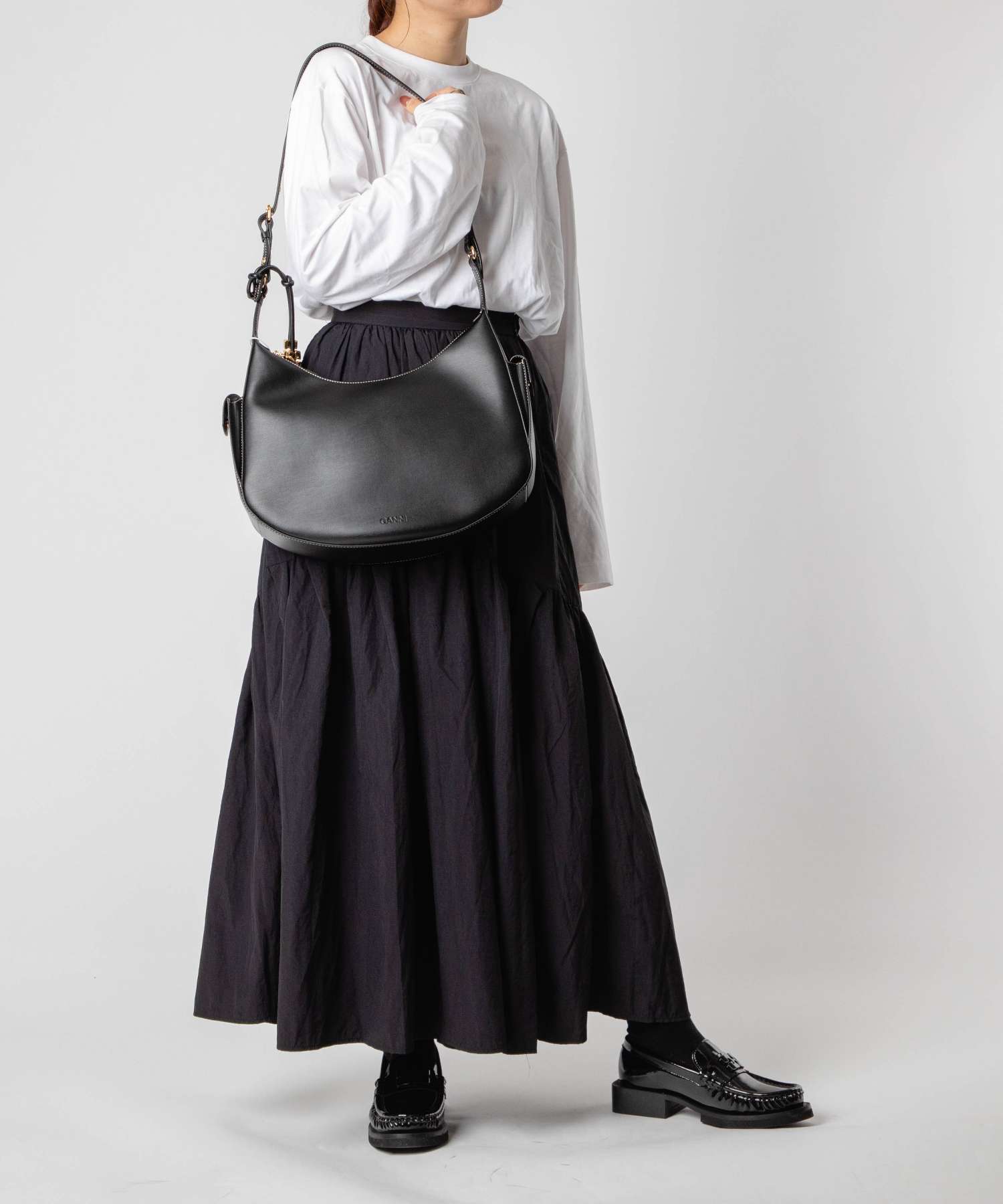 Large Swing Leather Shoulder Bag ショルダーバッグ