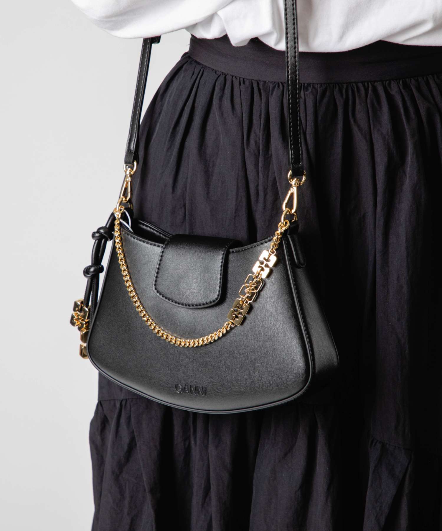 Mini Swing Crossbody ショルダーバッグ