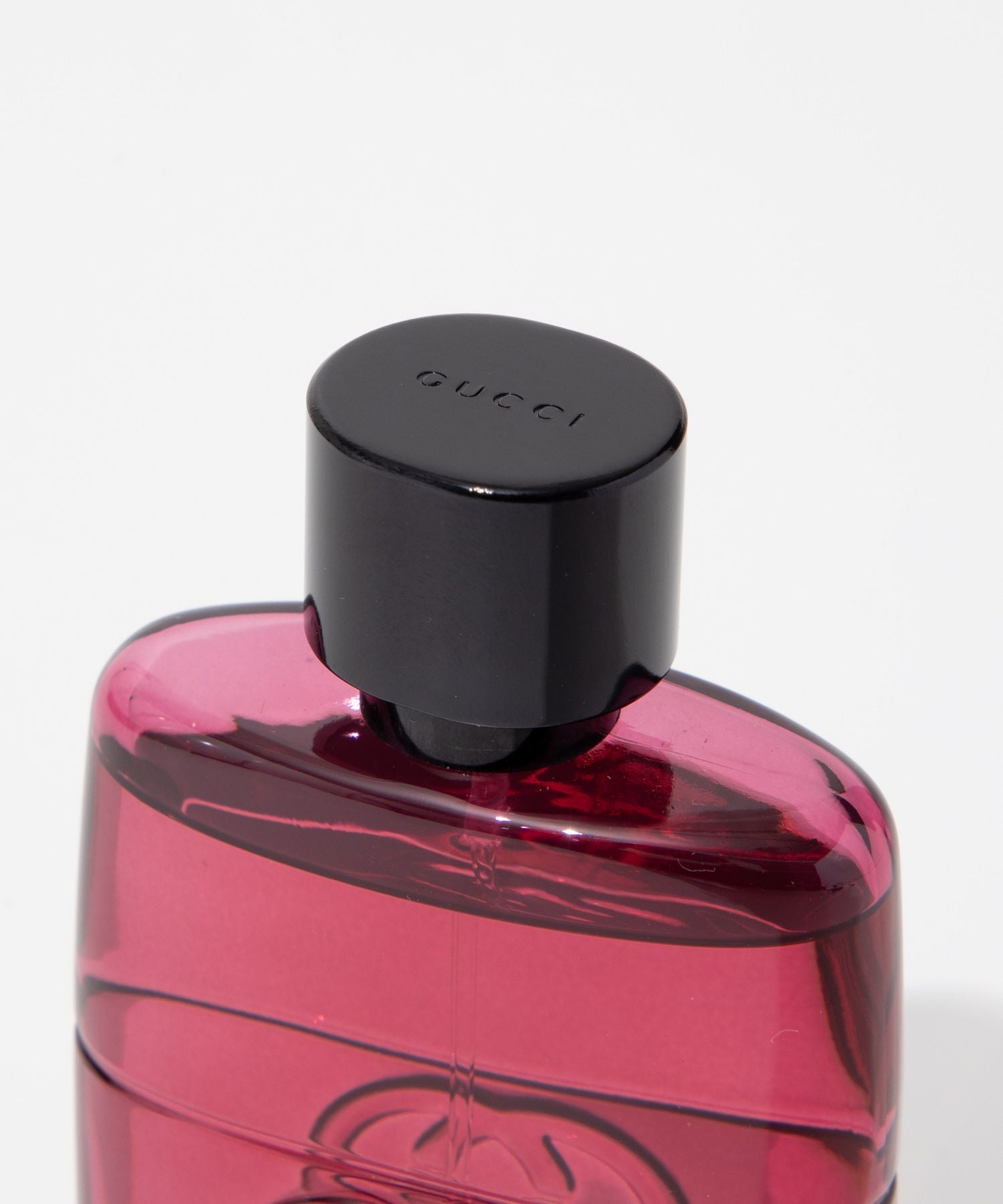 GUILTY ABSOLUTE POUR FEMME オードパルファム 50mL