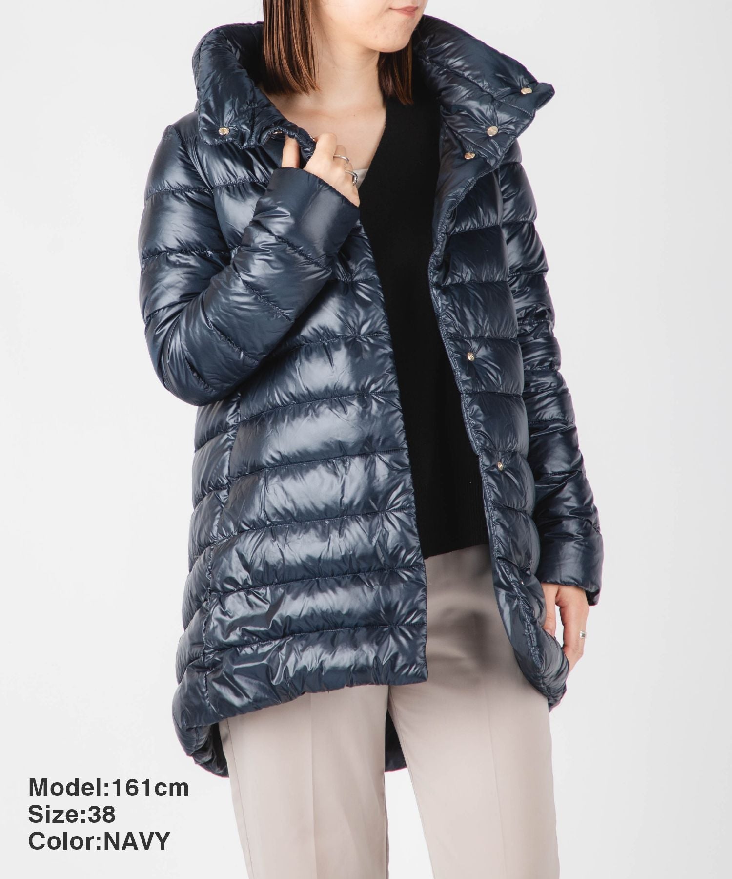 A-SHAPE AMELIA DOWN JACKET Down jacket 