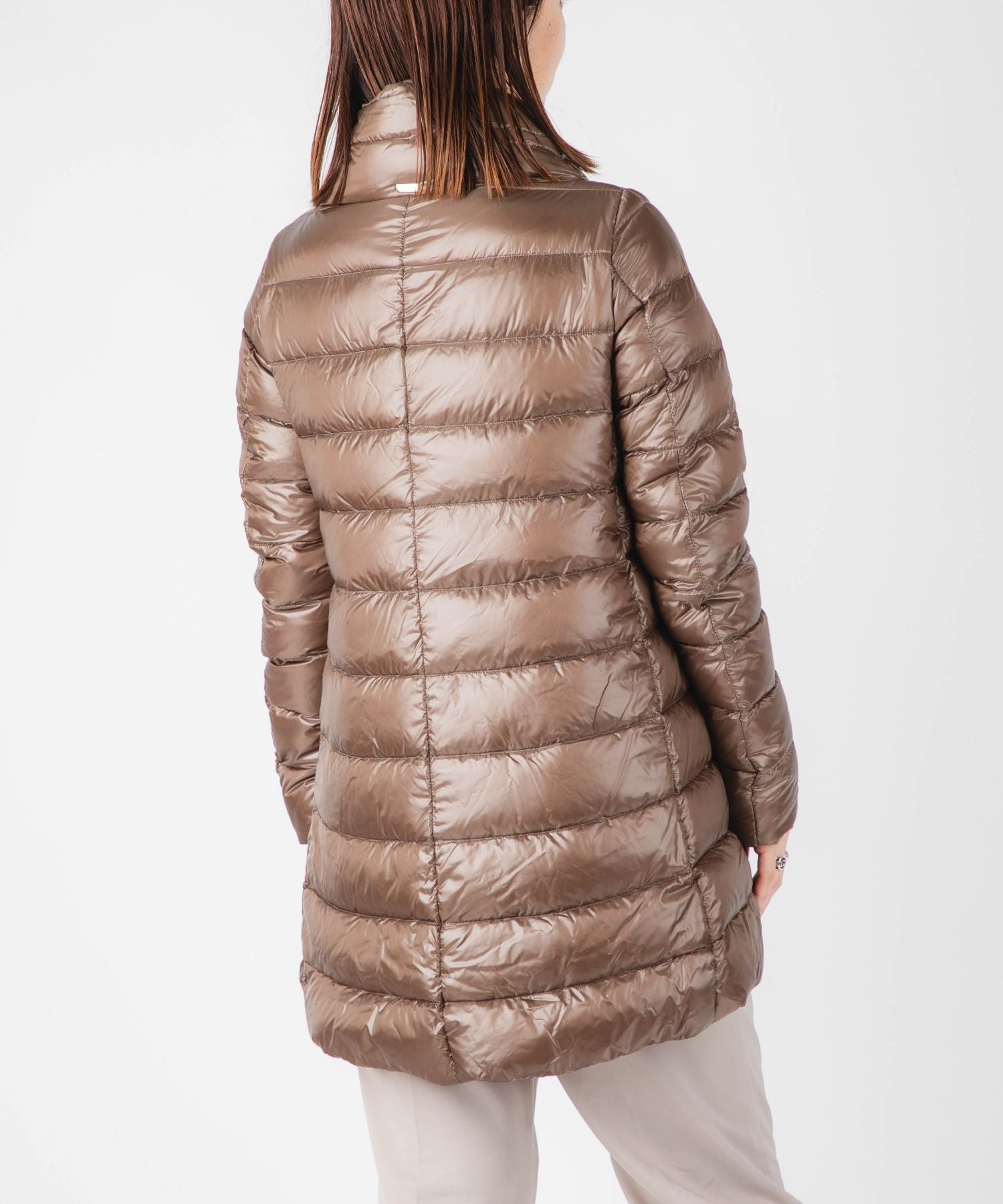 A-SHAPE AMELIA DOWN JACKET Down jacket 