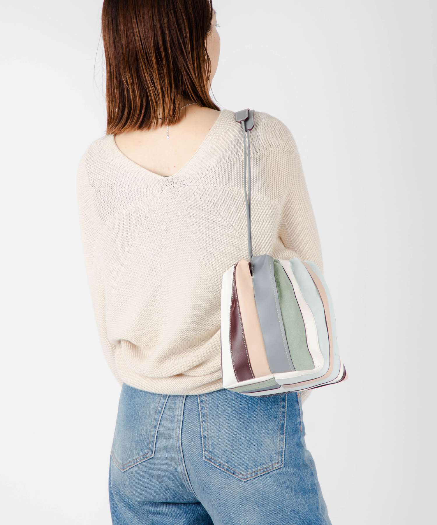 DRAWSTRING SMALL SHOULDER BAG 