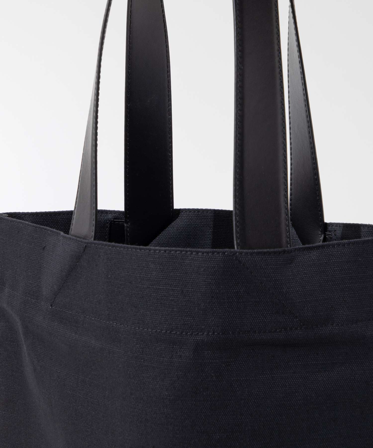 BOOK TOTE GRANDE トートバッグ