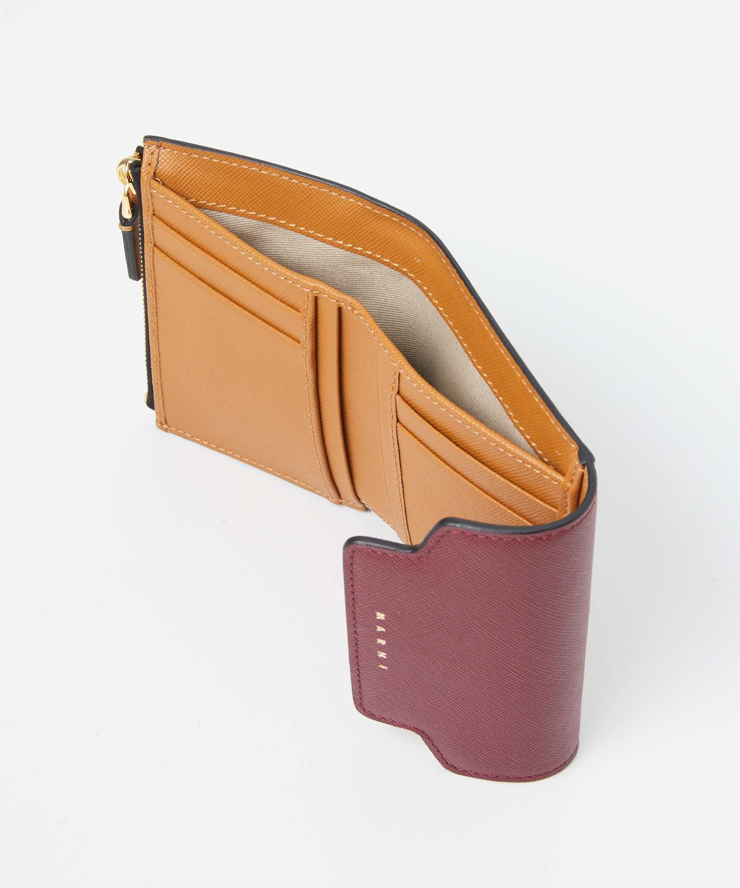 SQUARE WALLET W/FLAP bifold wallet 