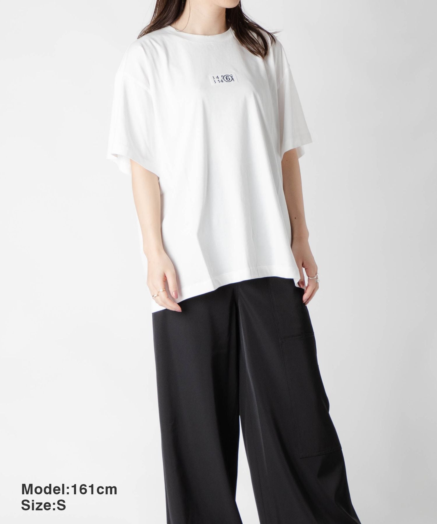 NUMERIC LOGO Tシャツ