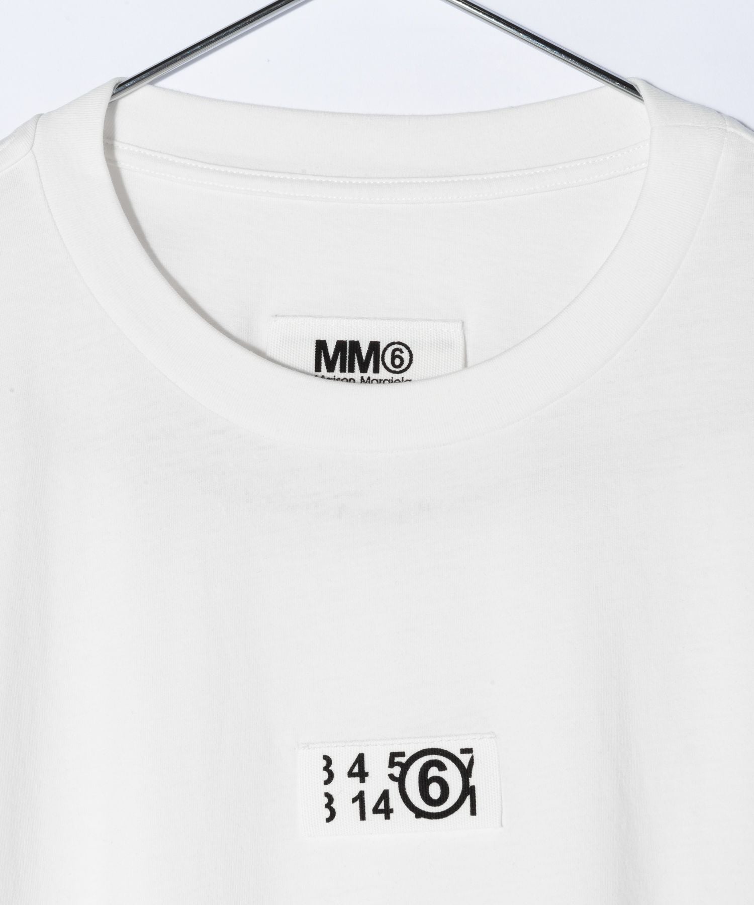 NUMERIC LOGO Tシャツ