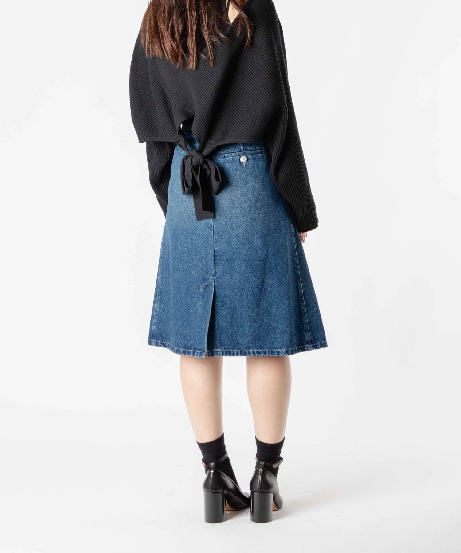 BOX PLEATED DENIM SKIRT 