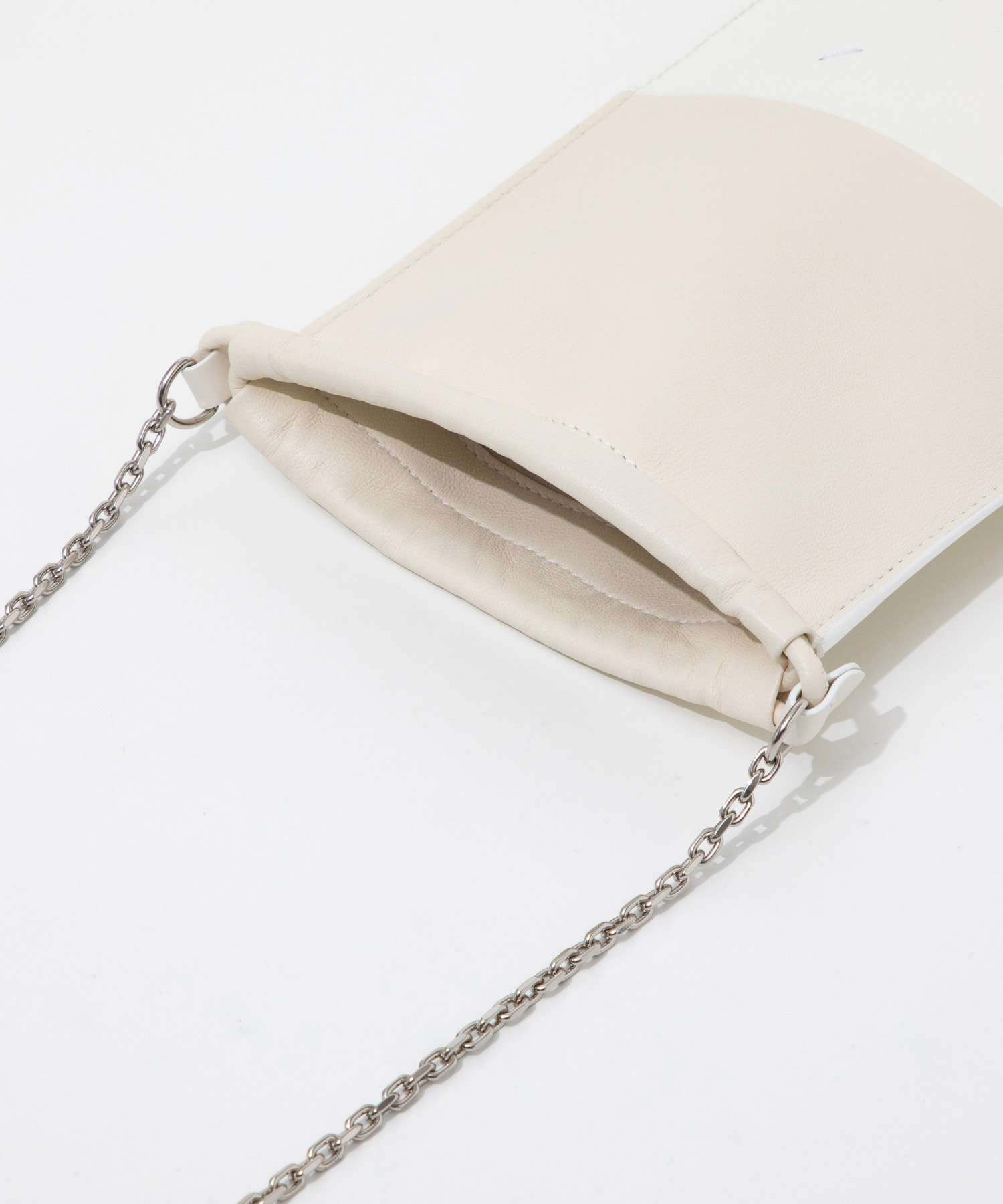 DRAWSTRING PHONE NECK POUCH WITH CHAIN ショルダーバッグ