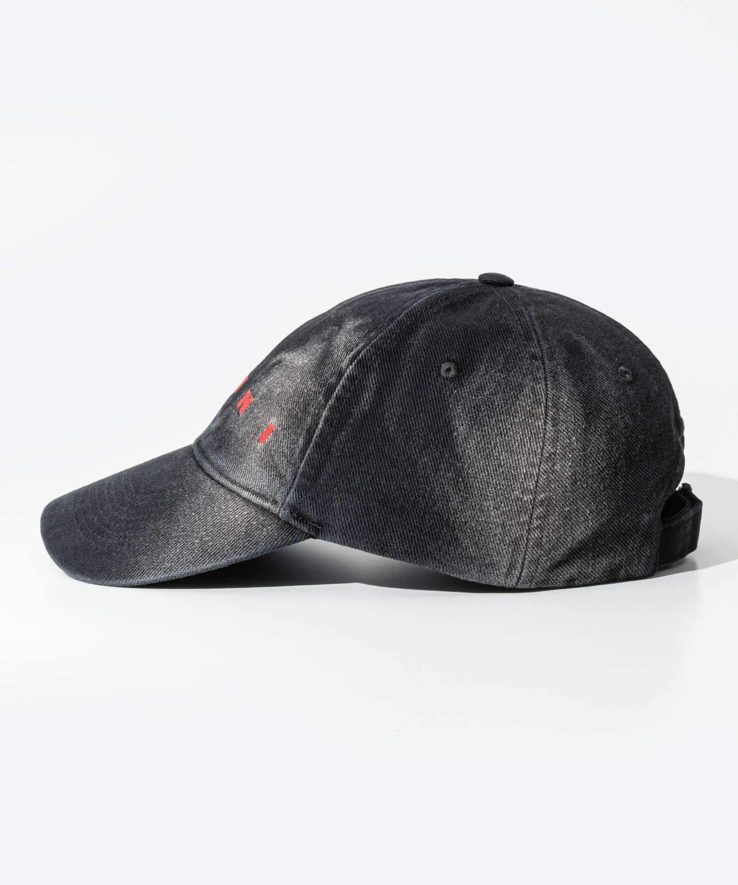 Logo embroidery DENIM cap 