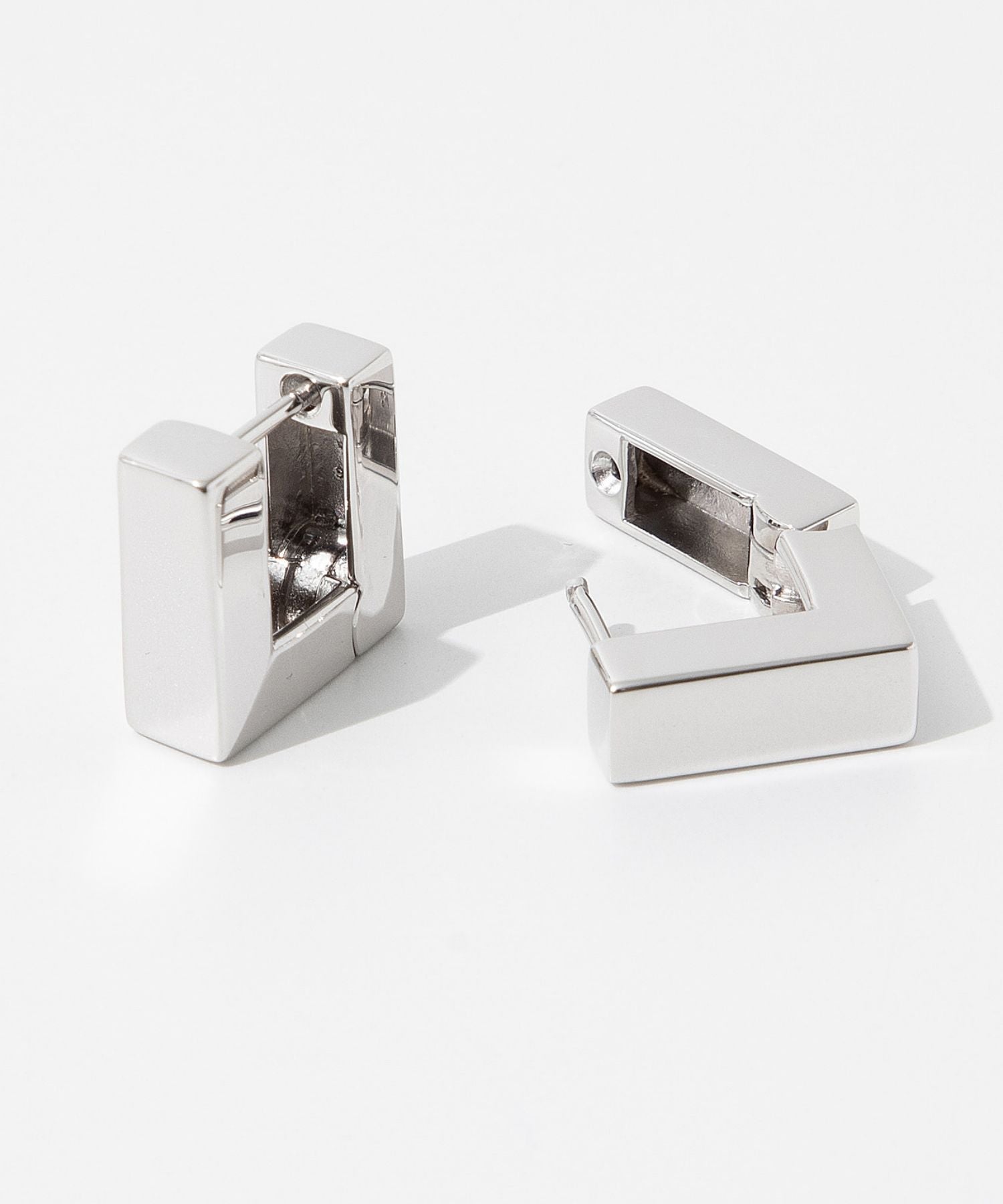 SQUARE HOOPS SMALL EARRINGS 