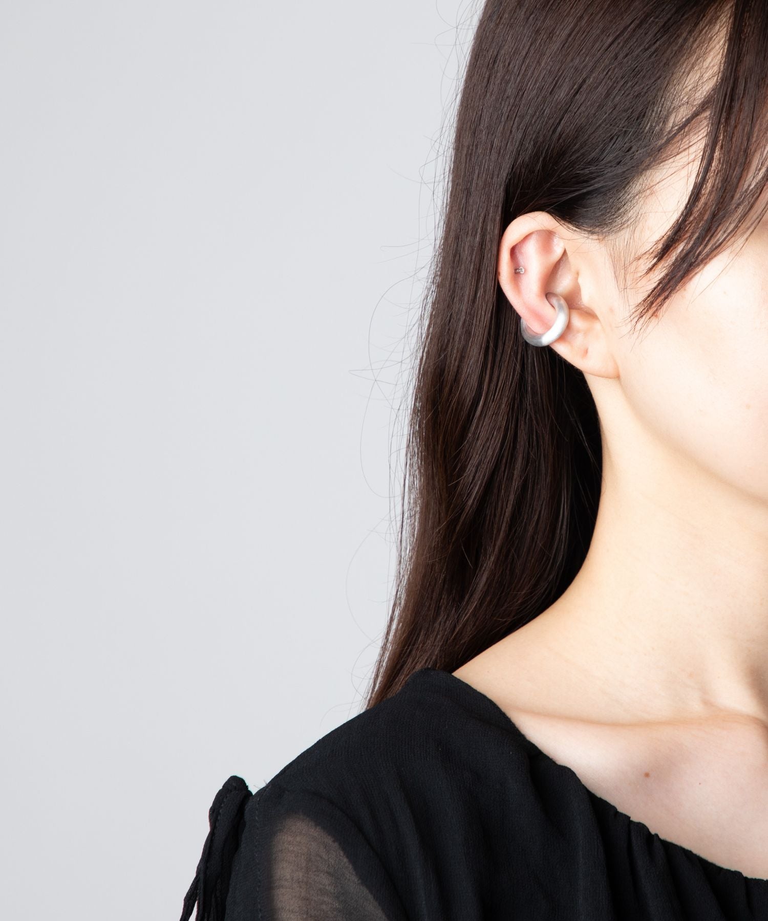 Chunky Ear Cuff Satin M イヤーカフ