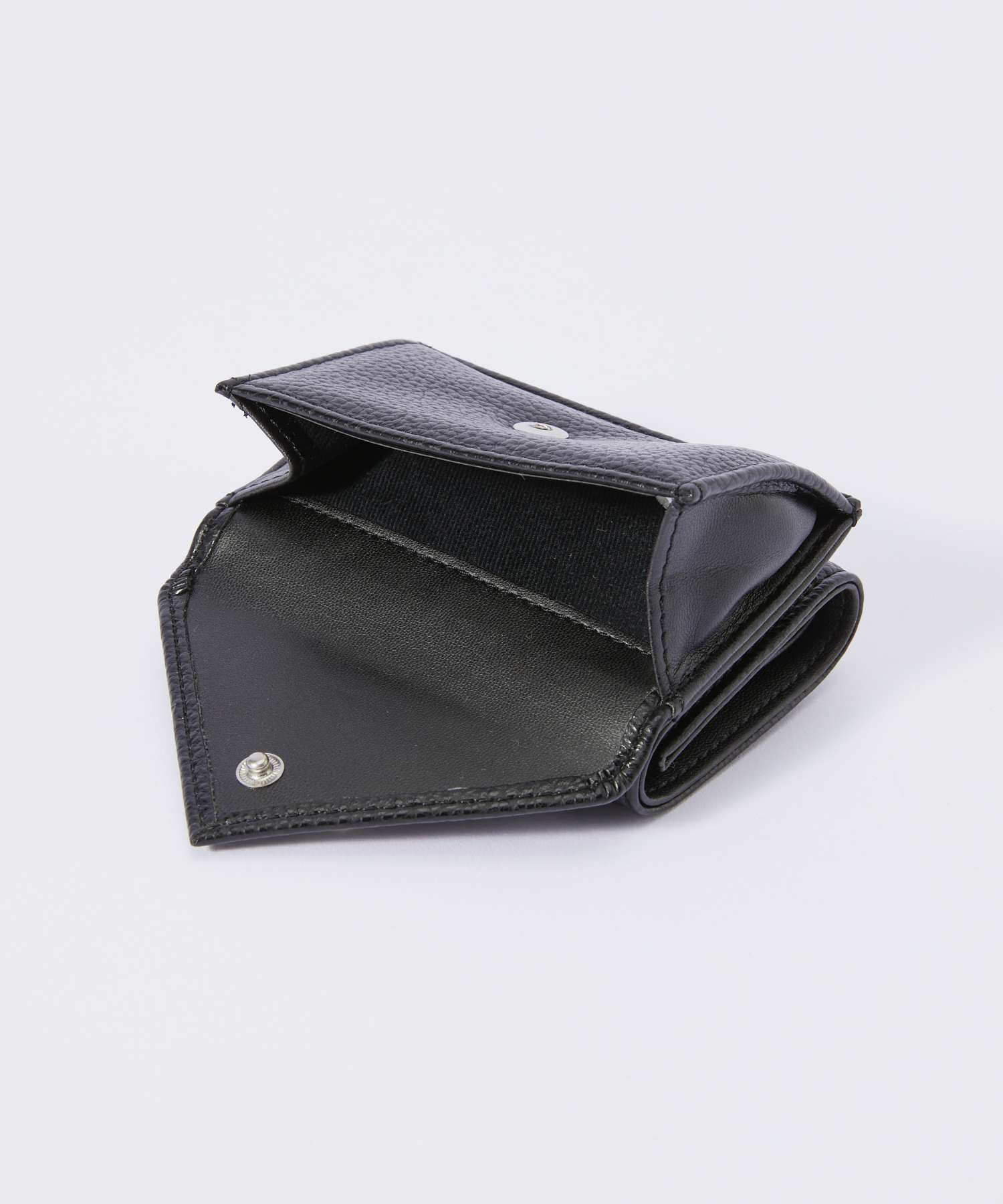 RE-VEGAN GRAIN ENVELOPE BILLFOLD WITH POCKET 三つ折り財布