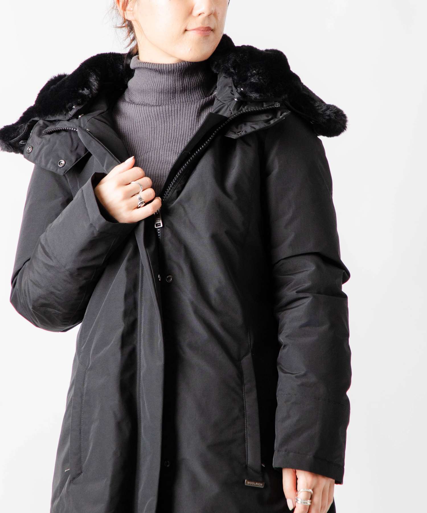 BOW BRIDGE PARKA down coat 