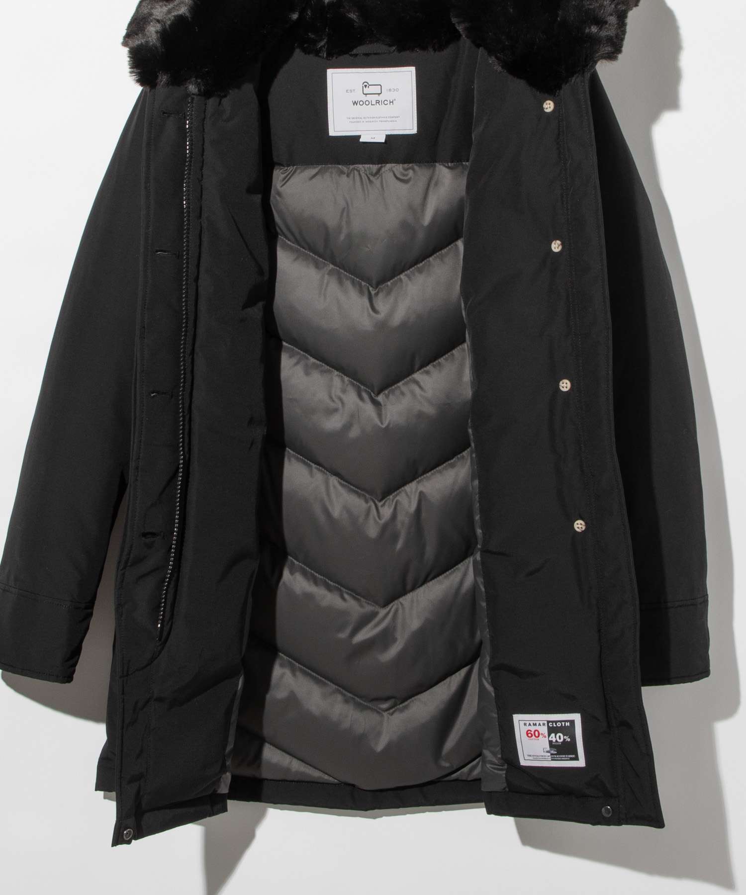 BEAKER PARKA アウター